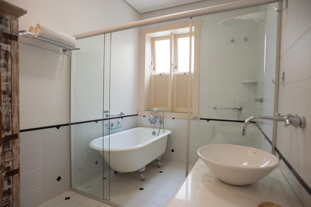 Suite Luxo com Banheira